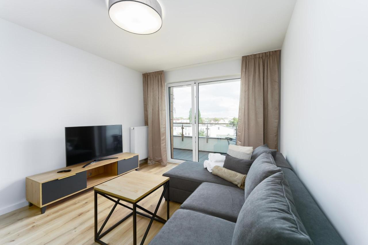 Apartament Morski Navigator By Holidaysun Kolobrzeg Bagian luar foto